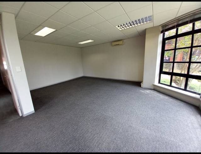 427M² OFFICE TO LET IN BRYANSTON